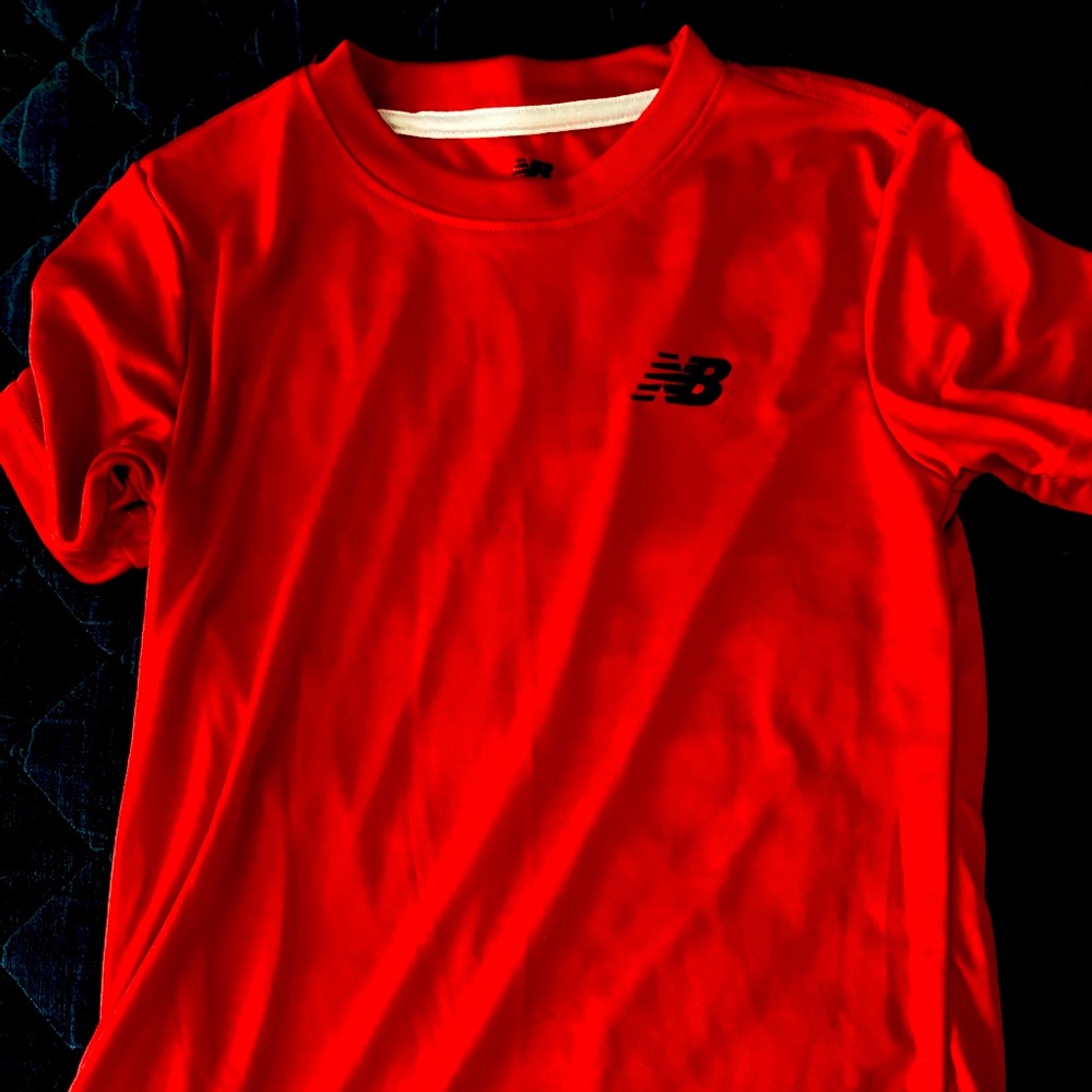 Boys New balance shirt